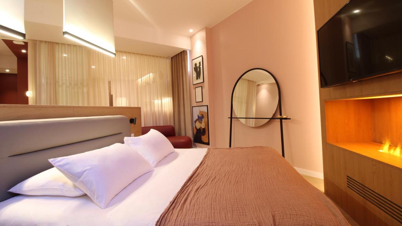 Mihotel Sala Lyon Eksteriør bilde